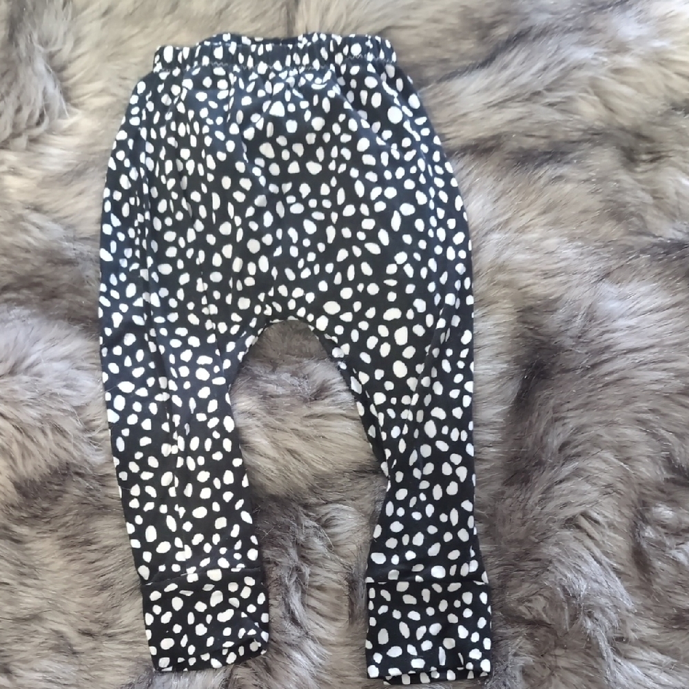 Black and White Speckled Leggings with Elastic Waistband